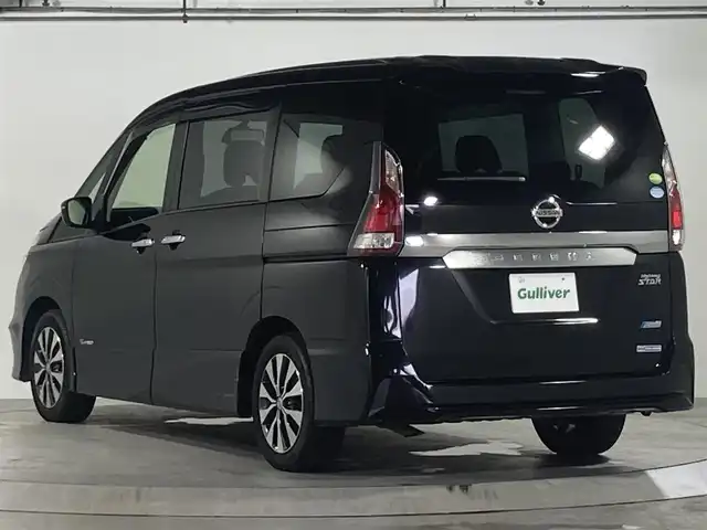 日産 セレナ ハイウェイスター Vセレクション 広島県 2017(平29)年 7.7万km ダイヤモンドブラック 純正フリップダウンモニター/レーンキープアシスト/エマージェンシーブレーキ/純正9型ナビ/・CD/DVD/BT/フルセグ/バックカメラ/ハンズフリー両側パワースライドドア/クルーズコントロール/ETC/LEDヘッドライト/オートライト/スマートキー/プッシュスタート/純正16インチアルミホイール(195/60/R16）/純正フロアマット