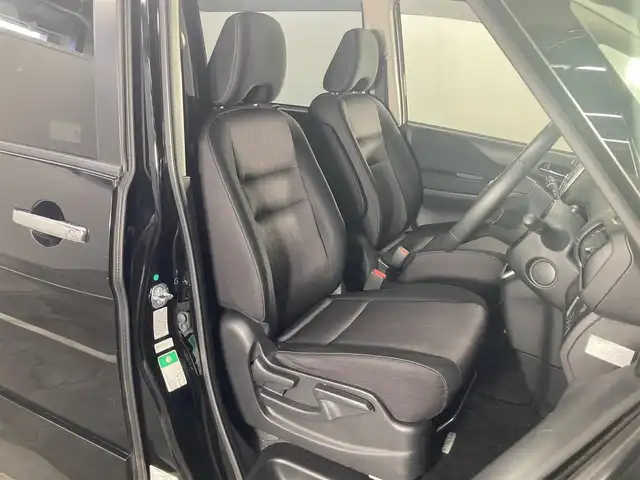 日産 セレナ ハイウェイスター Vセレクション 広島県 2017(平29)年 7.7万km ダイヤモンドブラック 純正フリップダウンモニター/レーンキープアシスト/エマージェンシーブレーキ/純正9型ナビ/・CD/DVD/BT/フルセグ/バックカメラ/ハンズフリー両側パワースライドドア/クルーズコントロール/ETC/LEDヘッドライト/オートライト/スマートキー/プッシュスタート/純正16インチアルミホイール(195/60/R16）/純正フロアマット