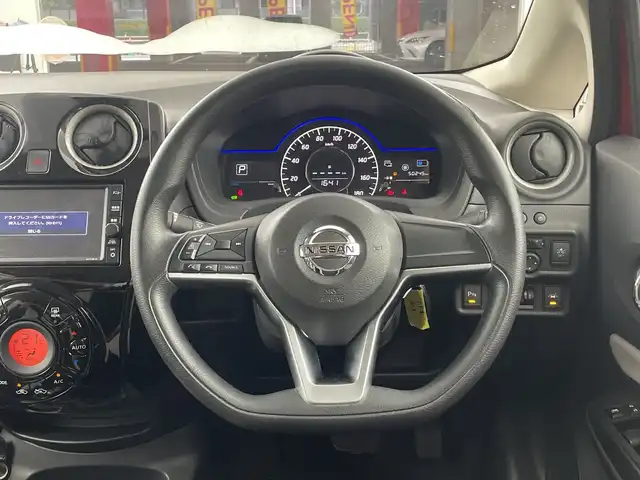 日産 ノート e－パワー X 愛知県 2019(令1)年 5.1万km ガーネットレッド 純正ナビ【MJ119D-W】/（Bluetooth・CD・AUX・フルセグ）/前方ドライブレコーダー/インテリジェントエマージェンシーブレーキ/・車線逸脱防止/・踏み間違い防止アシスト/レーンキープアシスト/横滑り防止/前後コーナーセンサー/ETC/純正15インチアルミホイール/オートライト/純正フロアマット/プッシュスタート