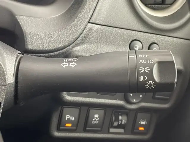 日産 ノート e－パワー X 愛知県 2019(令1)年 5.1万km ガーネットレッド 純正ナビ【MJ119D-W】/（Bluetooth・CD・AUX・フルセグ）/前方ドライブレコーダー/インテリジェントエマージェンシーブレーキ/・車線逸脱防止/・踏み間違い防止アシスト/レーンキープアシスト/横滑り防止/前後コーナーセンサー/ETC/純正15インチアルミホイール/オートライト/純正フロアマット/プッシュスタート