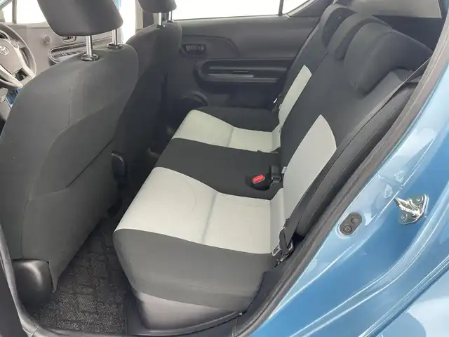 トヨタ アクア S 長崎県 2014(平26)年 8.8万km クールソーダメタリック メモリナビ/CD/DVD/Bluetooth/フルセグテレビ/バックカメラ/ETC/光軸レベライザー/オートライト/純正フロアマット/電動格納ミラー/純正ホイールキャップ/バックカメラ/ドアバイザー/プッシュスタート/ウィンカーミラー