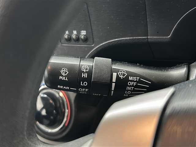 トヨタ アクア S 長崎県 2014(平26)年 8.8万km クールソーダメタリック 純正7インチメモリナビ/CD/DVD/Bluetooth/フルセグテレビ/ミュージックサーバー/バックカメラ/ETC/純正ドラレコ/光軸レベライザー/オートライト/純正フロアマット/電動格納ミラー/純正ホイールキャップ/ドアバイザー/プッシュスタート/ウィンカーミラー/ステアリングリモコン/スマートキー/スペアキー