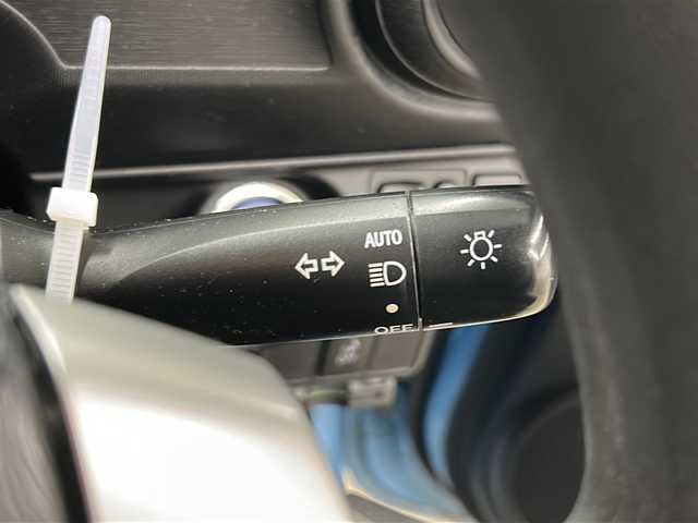 トヨタ アクア S 長崎県 2014(平26)年 8.8万km クールソーダメタリック 純正7インチメモリナビ/CD/DVD/Bluetooth/フルセグテレビ/ミュージックサーバー/バックカメラ/ETC/純正ドラレコ/光軸レベライザー/オートライト/純正フロアマット/電動格納ミラー/純正ホイールキャップ/ドアバイザー/プッシュスタート/ウィンカーミラー/ステアリングリモコン/スマートキー/スペアキー