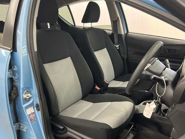 トヨタ アクア S 長崎県 2014(平26)年 8.8万km クールソーダメタリック 純正7インチメモリナビ/CD/DVD/Bluetooth/フルセグテレビ/ミュージックサーバー/バックカメラ/ETC/純正ドラレコ/光軸レベライザー/オートライト/純正フロアマット/電動格納ミラー/純正ホイールキャップ/ドアバイザー/プッシュスタート/ウィンカーミラー/ステアリングリモコン/スマートキー/スペアキー