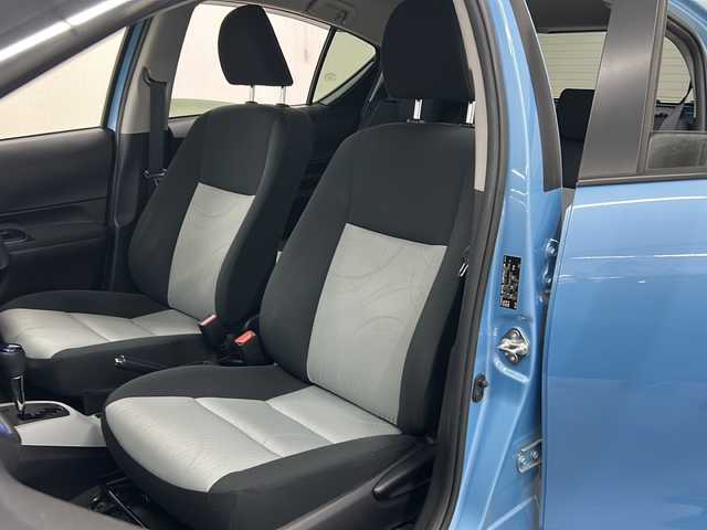 トヨタ アクア S 長崎県 2014(平26)年 8.8万km クールソーダメタリック 純正7インチメモリナビ/CD/DVD/Bluetooth/フルセグテレビ/ミュージックサーバー/バックカメラ/ETC/純正ドラレコ/光軸レベライザー/オートライト/純正フロアマット/電動格納ミラー/純正ホイールキャップ/ドアバイザー/プッシュスタート/ウィンカーミラー/ステアリングリモコン/スマートキー/スペアキー
