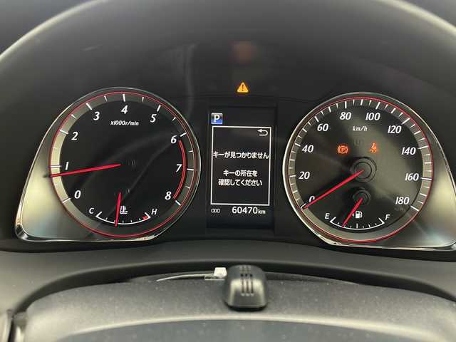 トヨタ ハリアー プレミアム 沖縄県 2017(平29)年 6.1万km ホワイトパールクリスタルシャイン 純正９インチナビ　【NSZT-Y66T】/　(ＣＤ　ＤＶＤ　フルセグＴＶ　Ｂｌｕｅｔｏｏｔｈ)/バックカメラ/モデリスタエアロ　(F.S.R)/パワーバックドア/ETC/アダプティブクルーズコントロール/Ｄ席パワーシート/電動パーキングブレーキ/オートホールド/ハーフレザーシート/ステアリングスイッチ/純正アルミホイール/スマートキー/スペアキー有