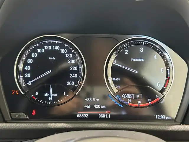 ＢＭＷ ２１８ｄ アクティブツアラー ラグジュアリー 福岡県 2019(令1)年 5.9万km ミネラルホワイト アドバンスドアクティブセーフティＰＫＧ　/コンフォートＰＫＧ　/パーキングサポートＰＫＧ　/アンビエントライト　/純正ナビ　/Ｂｌｕｅｔｏｏｔｈ　/ＡＣＣ　/ＨＵＤ　/前後ドライブレコーダー　/純正１７インチＡＷ