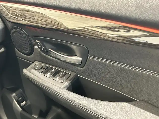 ＢＭＷ ２１８ｄ アクティブツアラー ラグジュアリー 福岡県 2019(令1)年 5.9万km ミネラルホワイト アドバンスドアクティブセーフティＰＫＧ　/コンフォートＰＫＧ　/パーキングサポートＰＫＧ　/アンビエントライト　/純正ナビ　/Ｂｌｕｅｔｏｏｔｈ　/ＡＣＣ　/ＨＵＤ　/前後ドライブレコーダー　/純正１７インチＡＷ