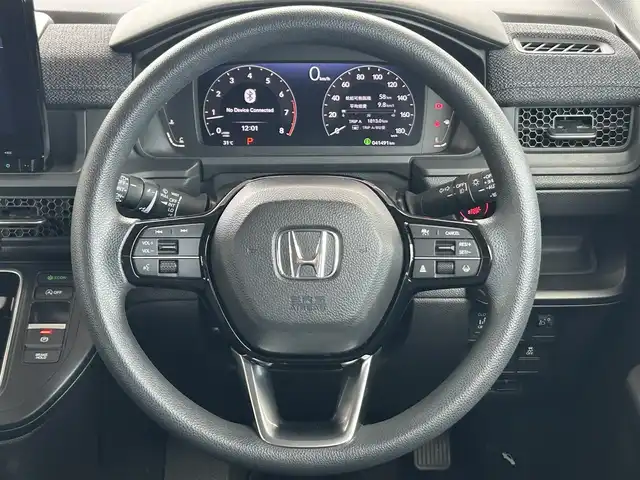 ホンダ ステップワゴン エアー 茨城県 2022(令4)年 4.2万km プラチナホワイトパール 純正ナビ/フルセグTV/Bluetooth接続/バックカメラ/両側パワースライド/クルーズコントロール/クリアランスソナー/前方ドライブレコーダー/ホンダセンシング/ビルトインETC/LEDヘッドライト/Wエアコン/３列シート/カーテンエアバック/純正アルミホイール/純正フロアマット
