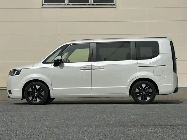 ホンダ ステップワゴン エアー 茨城県 2022(令4)年 4.2万km プラチナホワイトパール 純正ナビ/フルセグTV/Bluetooth接続/バックカメラ/両側パワースライド/クルーズコントロール/クリアランスソナー/前方ドライブレコーダー/ホンダセンシング/ビルトインETC/LEDヘッドライト/Wエアコン/３列シート/カーテンエアバック/純正アルミホイール/純正フロアマット