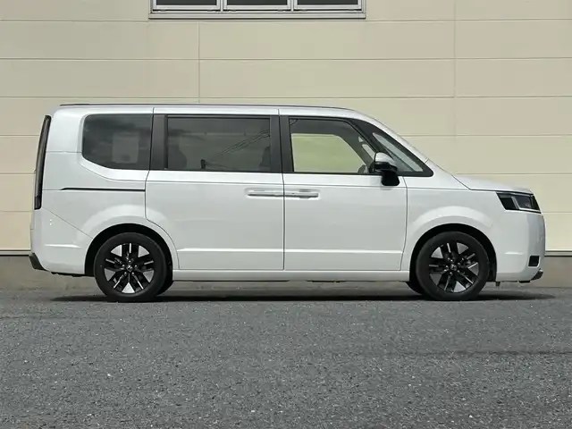 ホンダ ステップワゴン エアー 茨城県 2022(令4)年 4.2万km プラチナホワイトパール 純正ナビ/フルセグTV/Bluetooth接続/バックカメラ/両側パワースライド/クルーズコントロール/クリアランスソナー/前方ドライブレコーダー/ホンダセンシング/ビルトインETC/LEDヘッドライト/Wエアコン/３列シート/カーテンエアバック/純正アルミホイール/純正フロアマット