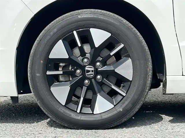 ホンダ ステップワゴン エアー 茨城県 2022(令4)年 4.2万km プラチナホワイトパール 純正ナビ/フルセグTV/Bluetooth接続/バックカメラ/両側パワースライド/クルーズコントロール/クリアランスソナー/前方ドライブレコーダー/ホンダセンシング/ビルトインETC/LEDヘッドライト/Wエアコン/３列シート/カーテンエアバック/純正アルミホイール/純正フロアマット