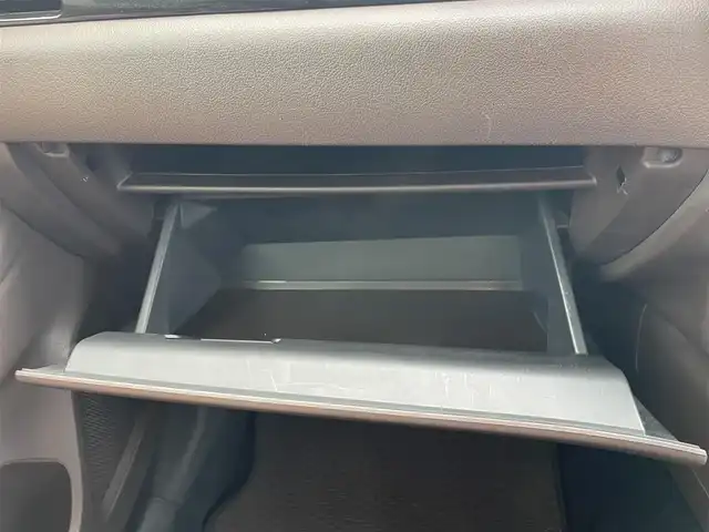 三菱 アウトランダー ＰＨＥＶ G プレミアムパッケージ 福岡県 2016(平28)年 7.3万km クォーツブラウンメタリック ハンドルヒーター/パワーステアリング/純正ナビ/純正フロアマット/ドライブレコーダー(前後)/レザーシート/Bluetooth/ETC/クルーズコントロール/プッシュスタート/横滑り防止装置/衝突被害軽減システム/100V充電/ETC/W+Sエアバッグ
