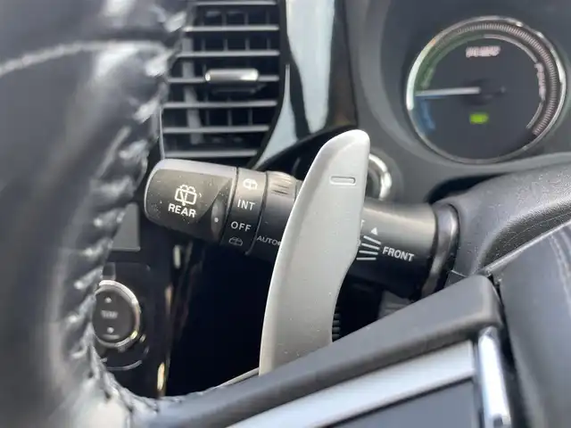 三菱 アウトランダー ＰＨＥＶ G プレミアムパッケージ 福岡県 2016(平28)年 7.3万km クォーツブラウンメタリック ハンドルヒーター/パワーステアリング/純正ナビ/純正フロアマット/ドライブレコーダー(前後)/レザーシート/Bluetooth/ETC/クルーズコントロール/プッシュスタート/横滑り防止装置/衝突被害軽減システム/100V充電/ETC/W+Sエアバッグ