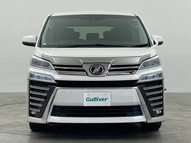 トヨタ ヴェルファイア Z Gエディション 群馬県 2019(平31)年 5.7万km ホワイトパールクリスタルシャイン 純正１０．５型ナビ　純正１２．１型後席モニター　デジタルインナーミラー　アダプティブクルーズコントロール　レーンキープアシスト　衝突被害軽減ブレーキ　ブラインドスポットモニター　ＥＴＣ　ＬＥＤ　禁煙車