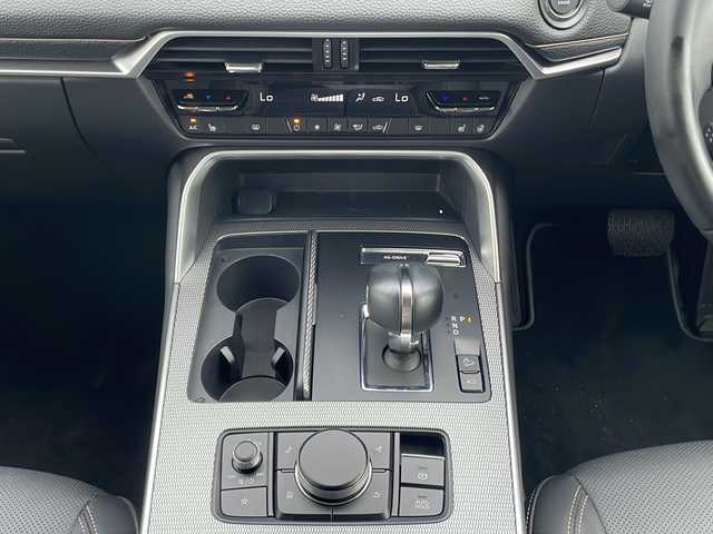 マツダ ＣＸ－６０ XD Lパッケージ 山梨県 2023(令5)年 0.8万km ディープクリスタルブルーマイカ ４WD/衝突軽減ブレーキ/純正12.3インチSDナビ/アップルカープレイ/アンドロイドオート対応/フルセグテレビ/Bluetooth/アイドリングストップ/レーダークルーズコントロール/全方位カメラ/プッシュスタート/パワーバックドア/ETC/純正LEDヘッドライト/前席本革パワーシート（メモリ付き）/シートヒーター/ステアリングヒーター/純正アルミホイール/HDMI端子/BOSEスピーカー