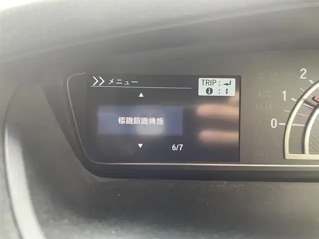 車両画像8