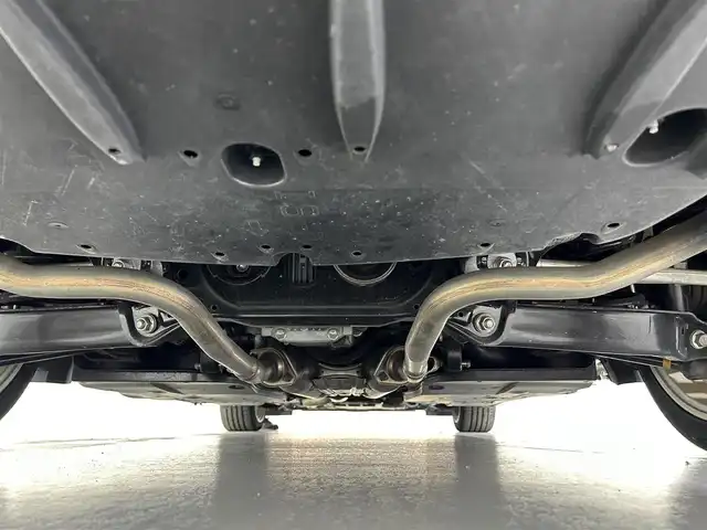 レクサス ＩＳ 300h 佐賀県 2013(平25)年 4.3万km ホワイトパールクリスタルシャイン メーカー純正ナビ/フルセグテレビ/バックカメラ/ハーフレザーシート/パワーシート＜運転席/助手席＞/コーナーセンサー/ETC2.0/スマートキー/スペアキー/純正フロアマット/純正17インチアルミホイール