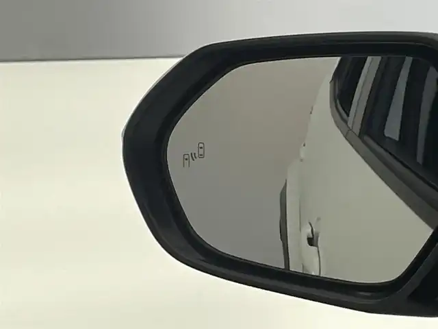 トヨタ ヤリスクロス ハイブリッド Z 愛知県 2020(令2)年 5.9万km ホワイトパールクリスタルシャイン 純正８型ＤＡナビ　全方位カメラ　ＨＵＤ　ＢＳＭ　フルセグＴＶ　電動リヤゲート　前後ドラレコ　ＥＴＣ　セーフティセンス　衝突軽減　追従クルコン　ＬＥＤオートライト　禁煙車　ＡＣ１００Ｖ　シートヒーター ミラキャスト　