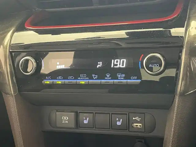 トヨタ ヤリスクロス ハイブリッド Z 愛知県 2020(令2)年 5.9万km ホワイトパールクリスタルシャイン 純正８型ＤＡナビ　全方位カメラ　ＨＵＤ　ＢＳＭ　フルセグＴＶ　電動リヤゲート　前後ドラレコ　ＥＴＣ　セーフティセンス　衝突軽減　追従クルコン　ＬＥＤオートライト　禁煙車　ＡＣ１００Ｖ　シートヒーター ミラキャスト　