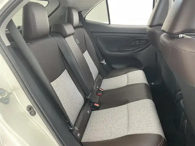 トヨタ ヤリスクロス ハイブリッド Z 愛知県 2020(令2)年 5.9万km ホワイトパールクリスタルシャイン 純正８型ＤＡナビ　全方位カメラ　ＨＵＤ　ＢＳＭ　フルセグＴＶ　電動リヤゲート　前後ドラレコ　ＥＴＣ　セーフティセンス　衝突軽減　追従クルコン　ＬＥＤオートライト　禁煙車　ＡＣ１００Ｖ　シートヒーター ミラキャスト　
