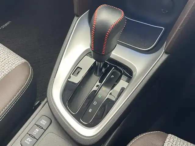 トヨタ ヤリスクロス ハイブリッド Z 愛知県 2020(令2)年 5.9万km ホワイトパールクリスタルシャイン 純正８型ＤＡナビ　全方位カメラ　ＨＵＤ　ＢＳＭ　フルセグＴＶ　電動リヤゲート　前後ドラレコ　ＥＴＣ　セーフティセンス　衝突軽減　追従クルコン　ＬＥＤオートライト　禁煙車　ＡＣ１００Ｖ　シートヒーター ミラキャスト　