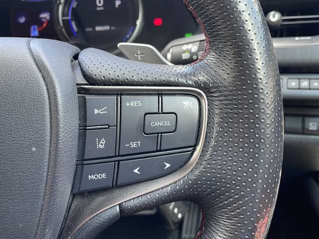 レクサス ＵＸ 250h Fスポーツ 京都府 2019(平31)年 8.9万km グラファイトブラックガラスフレーク 10.3インチ純正SDナビ /フルセグTV/Bluetooth/CD/DVD再生機能/AUX/Miracast/赤本革 /メモリーパワーシート /シートヒーター/エアシート/ステアリングヒーター/サンルーフ /TDRマフラー/アラウンドビューモニター /パドルシフト/BSM /クルコン追従有/レーンキープアシスト/前後コーナーセンサー /3眼LEDヘッドライト  /フロントフォグランプ/オートライト/オートマチックハイビーム/ハンズフリーパワーバックドア/Wサイドエアバッグ/カーテンエアバッグ