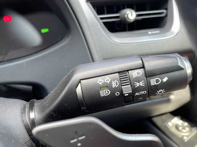 レクサス ＵＸ 250h Fスポーツ 京都府 2019(平31)年 8.9万km グラファイトブラックガラスフレーク 10.3インチ純正SDナビ /フルセグTV/Bluetooth/CD/DVD再生機能/AUX/Miracast/赤本革 /メモリーパワーシート /シートヒーター/エアシート/ステアリングヒーター/サンルーフ /TDRマフラー/アラウンドビューモニター /パドルシフト/BSM /クルコン追従有/レーンキープアシスト/前後コーナーセンサー /3眼LEDヘッドライト  /フロントフォグランプ/オートライト/オートマチックハイビーム/ハンズフリーパワーバックドア/Wサイドエアバッグ/カーテンエアバッグ