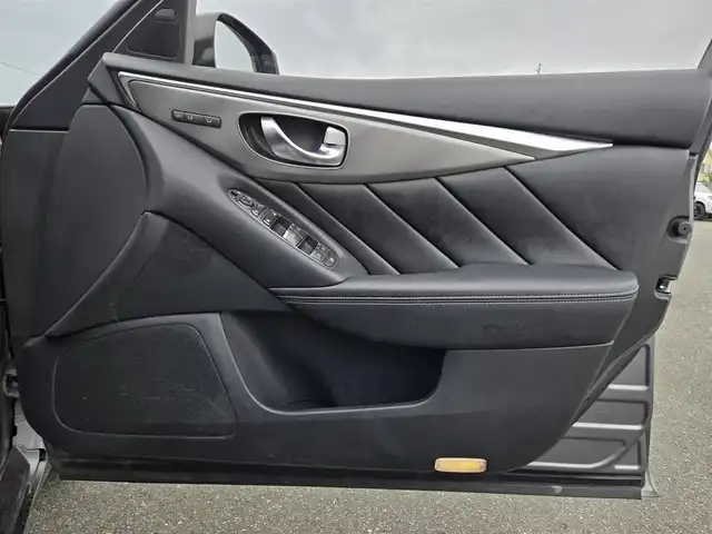 日産 スカイライン 200GT－t タイプSP 鹿児島県 2014(平26)年 8.3万km ダークメタルグレー プロパイロット　/ビルトインＥＴＣ　/純正ＳＤナビ　/Ｂｌｕｅｔｏｏｔｈオーディオ　/フルセグテレビ　/社外レーダー　/Ｄ＋Ｎ席シートヒーター　/Ｄ＋Ｎ席パワーシート　/パドルシフト　/ＭＴモード付きＡＴ　/ドライブレコーダー/レザーシート/前後コーナーセンサー/エアバック(W+サイド)