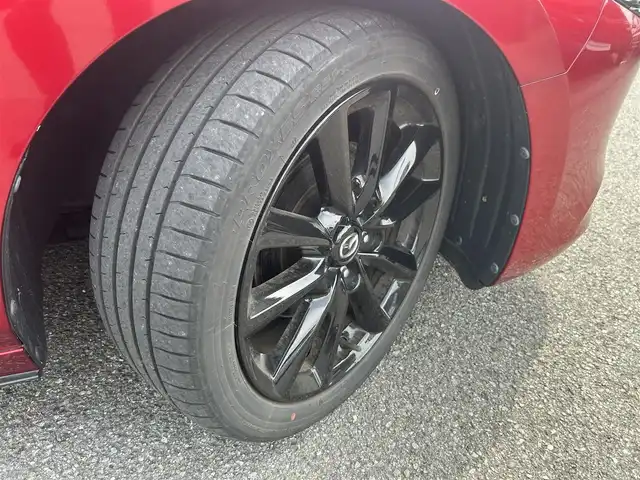 マツダ マツダ３ファストバック X Lパッケージ 兵庫県 2020(令2)年 8.1万km ソウルレッドクリスタルM 純正８．８ナビ/・TV.BT.AM.FM/BOSEスピーカー/衝突軽減装置/レーダークルーズコントロール/BSM/全方位カメラ/HUD/クリアランスソナー/電動パーキングブレーキ/オートホールド/ハンドルヒーター/オートマチックハイビーム/D+N席シートヒーター/D席パワーシート(メモリー付き)/パドルシフト/前後ドラレコ/ビルトインETC/純正フロアマット
