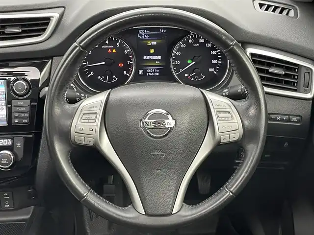 日産 エクストレイル 20X エマージェンシーブレーキ 岡山県 2015(平27)年 6.7万km ダイヤモンドブラック パノラミックガラスルーフ/純正SDナビ　QY73-91ND/地デジ/Bluetooth/CD/DVD/AUX/アラウンドビューモニター/ルーフレール/パーキングアシスト /LEDヘッドライト/カプロンシート/シートヒーター/4WD/前後ドラレコ /ビルトインETC/純正17インチアルミホイール/プッシュスタート /スマートキー /ステアリングスイッチ/フォグランプ/アイドリングストップ