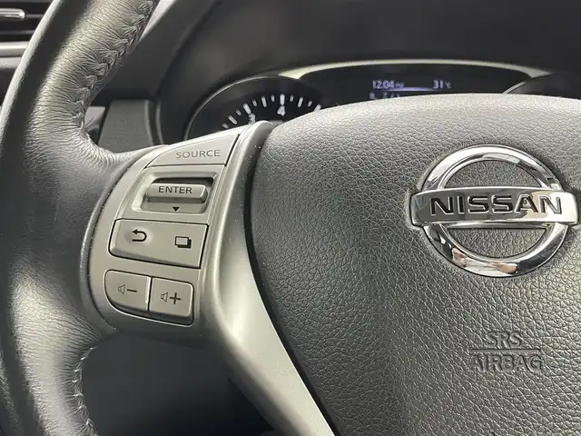日産 エクストレイル 20X エマージェンシーブレーキ 岡山県 2015(平27)年 6.7万km ダイヤモンドブラック パノラミックガラスルーフ/純正SDナビ　QY73-91ND/地デジ/Bluetooth/CD/DVD/AUX/アラウンドビューモニター/ルーフレール/パーキングアシスト /LEDヘッドライト/カプロンシート/シートヒーター/4WD/前後ドラレコ /ビルトインETC/純正17インチアルミホイール/プッシュスタート /スマートキー /ステアリングスイッチ/フォグランプ/アイドリングストップ