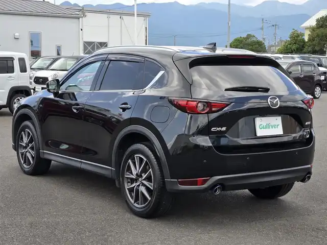 マツダ ＣＸ－５ XD Lパッケージ 鹿児島県 2017(平29)年 7.8万km ジェットブラックマイカ レーダークルーズコントロール　/純正ドライブレコーダー　/ビルトインＥＴＣ　/全席シートヒーター　/ステアリングヒーター　/純正ＳＤナビ　/Ｂｌｕｅｔｏｏｔｈオーディオ　/バックカメラ　/ルーフレール/前後コーナーセンサー/パワーバックドア/純正アルミホイール(19インチ)/レーンキープアシスト/横滑り防止装置/プッシュスタート/スマートキー/エアバッグ(W+サイド)