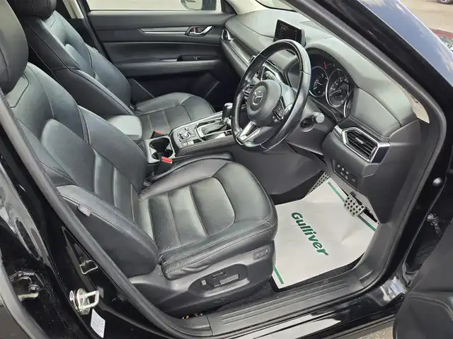 マツダ ＣＸ－５ XD Lパッケージ 鹿児島県 2017(平29)年 7.8万km ジェットブラックマイカ レーダークルーズコントロール　/純正ドライブレコーダー　/ビルトインＥＴＣ　/全席シートヒーター　/ステアリングヒーター　/純正ＳＤナビ　/Ｂｌｕｅｔｏｏｔｈオーディオ　/バックカメラ　/ルーフレール/前後コーナーセンサー/パワーバックドア/純正アルミホイール(19インチ)/レーンキープアシスト/横滑り防止装置/プッシュスタート/スマートキー/エアバッグ(W+サイド)