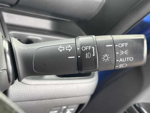 ホンダ Ｎ ＢＯＸ G L ターボ ホンダセンシング 静岡県 2018(平30)年 9.2万km ブリリアントスポーティブルーメタリック2トーン Gathersナビ/Bluetooth/ハンズフリー通話/アダプティブクルーズコントロール/パドルシフト/ホンダセンシング/ドアバイザー/後席サンシェード/ビルトインETC/USB入力端子/両側パワースライドドア/電動格納ミラー/オートライト/LEDヘッドライト