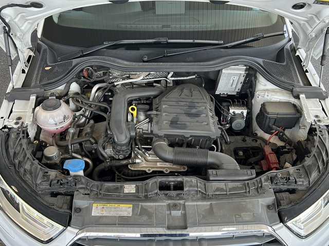 アウディ Ａ１ SB 1．0TFSI スポーツ 岐阜県 2018(平30)年 7万km グレイシアホワイトメタリック 純正ナビ/FM/Bluetooth/バックカメラ/ETC/シートヒーター(D/N)/スマートキー/プッシュスタート/クリアランスソナー/横滑り防止装置/アイドリングストップ/パーキングエイド/スピードオーバー警告/自動防眩ルームミラー/革巻きステアリング/ステアリングホイールボタン/センターロッキング/エクステリアライト/マトリクスLEDヘッドライト