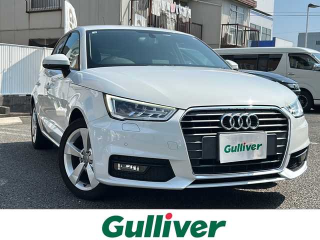 アウディ Ａ１ SB 1．0TFSI スポーツ 岐阜県 2018(平30)年 7万km グレイシアホワイトメタリック 純正ナビ/FM/Bluetooth/バックカメラ/ETC/シートヒーター(D/N)/スマートキー/プッシュスタート/クリアランスソナー/横滑り防止装置/アイドリングストップ/パーキングエイド/スピードオーバー警告/自動防眩ルームミラー/革巻きステアリング/ステアリングホイールボタン/センターロッキング/エクステリアライト/マトリクスLEDヘッドライト