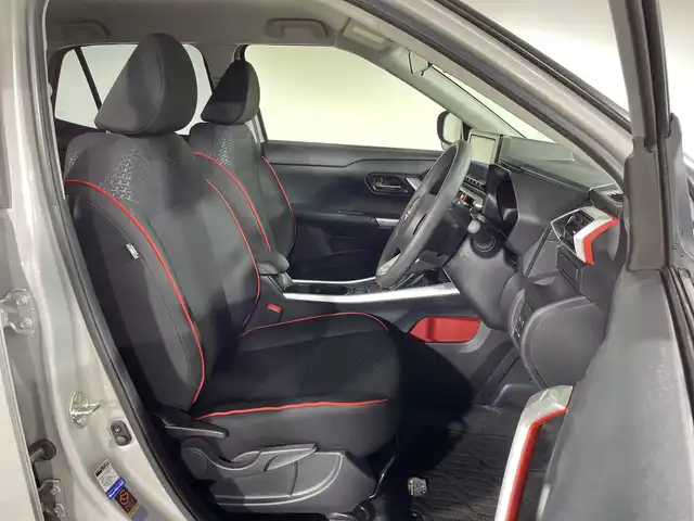 トヨタ ライズ G 神奈川県 2023(令5)年 1.4万km スムースグレーマイカメタリック 純正9インチナビゲーション/Bluetooth　フルセグ　SD　CD　DVD/パノラミックビューモニター/トヨタスマートアシスト/衝突警報機能/衝突回避支援ブレーキ機能/ブレーキ制御付き誤発進抑制機能/車線逸脱警報機能/車線逸脱抑制制御機能/ふらつき警報/路側逸脱警報/オートハイビーム/標識認識機能/クリアランスソナー/ビルトインETＣ/前後ドライブレコーダー/スマートペダル（S-PDL）/電動サイドブレーキ/オートブレーキホールド/2.1Ａ ＵＳＢポート/ステアリングスイッチ/純正フロアマット/レベライザー/シートリフター/ECOモード/プッシュスタート/LEDヘッドライト/オートライト/純正16インチアルミホイール/電動格納ミラー/ウインカーミラー/スマートキー/スペアキー（1本）