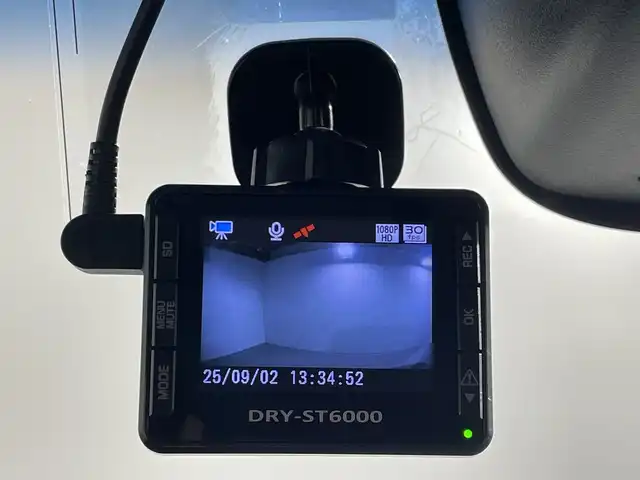 ホンダ Ｎ ＢＯＸ カスタムGターボSSブラッククタイル 福岡県 2017(平29)年 6.4万km クリスタルブラックパール 社外メモリーナビゲーション/フルセグテレビ/社外フリップダウンモニター/シートカバー/社外グリル/両側電動スライドドア/革巻きステアリング/ステアリングスイッチ/ドライブレコーダー/オートライト/社外アルミホイール