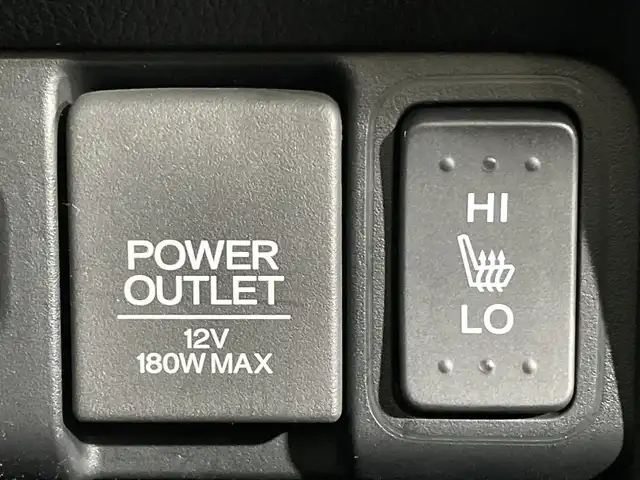ホンダ Ｎ ＢＯＸ カスタムGターボSSブラッククタイル 福岡県 2017(平29)年 6.4万km クリスタルブラックパール 社外メモリーナビゲーション/フルセグテレビ/社外フリップダウンモニター/シートカバー/社外グリル/両側電動スライドドア/革巻きステアリング/ステアリングスイッチ/ドライブレコーダー/オートライト/社外アルミホイール