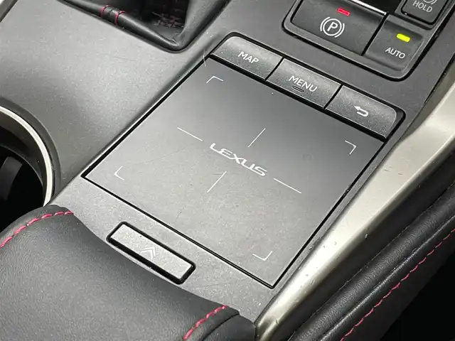 レクサス ＮＸ 300h Fスポーツ 茨城県 2018(平30)年 4.2万km ホワイトノーヴァガラスフレーク 純正10.3型ナビ/Bluetooth/フルセグ/CD/DVD/AM/FM/パノラミックビューモニター/サンルーフ/衝突軽減ブレーキ/レーダークルーズコントロール/ブラインドスポットモニター/ETC2.0/前後コーナーセンサー/パワーシート(D/N席)/シートヒーター/エアシート/パワーバックドア/LEDヘッドライト/LEDフォグライト