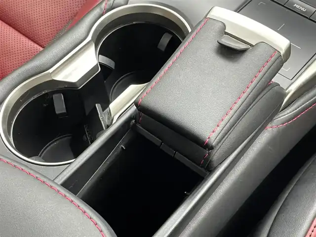 レクサス ＮＸ 300h Fスポーツ 茨城県 2018(平30)年 4.2万km ホワイトノーヴァガラスフレーク 純正10.3型ナビ/Bluetooth/フルセグ/CD/DVD/AM/FM/パノラミックビューモニター/サンルーフ/衝突軽減ブレーキ/レーダークルーズコントロール/ブラインドスポットモニター/ETC2.0/前後コーナーセンサー/パワーシート(D/N席)/シートヒーター/エアシート/パワーバックドア/LEDヘッドライト/LEDフォグライト