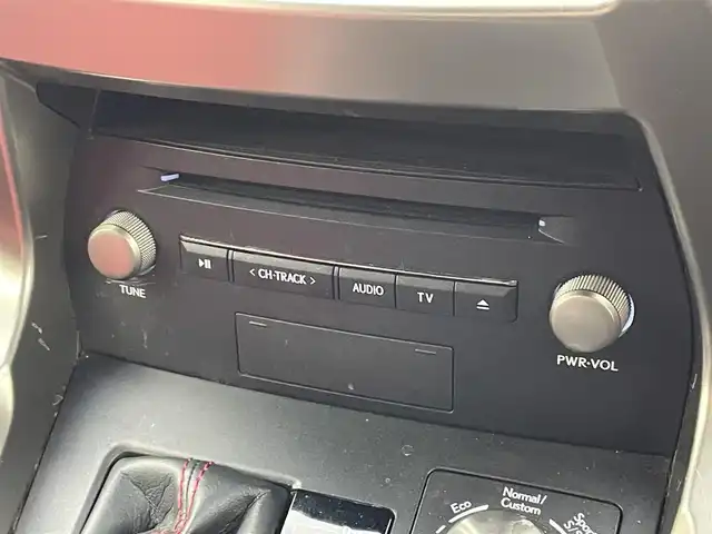 レクサス ＮＸ 300h Fスポーツ 茨城県 2018(平30)年 4.2万km ホワイトノーヴァガラスフレーク 純正10.3型ナビ/Bluetooth/フルセグ/CD/DVD/AM/FM/パノラミックビューモニター/サンルーフ/衝突軽減ブレーキ/レーダークルーズコントロール/ブラインドスポットモニター/ETC2.0/前後コーナーセンサー/パワーシート(D/N席)/シートヒーター/エアシート/パワーバックドア/LEDヘッドライト/LEDフォグライト