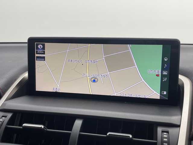 レクサス ＮＸ 300h Fスポーツ 茨城県 2018(平30)年 4.2万km ホワイトノーヴァガラスフレーク 純正10.3型ナビ/Bluetooth/フルセグ/CD/DVD/AM/FM/パノラミックビューモニター/サンルーフ/衝突軽減ブレーキ/レーダークルーズコントロール/ブラインドスポットモニター/ETC2.0/前後コーナーセンサー/パワーシート(D/N席)/シートヒーター/エアシート/パワーバックドア/LEDヘッドライト/LEDフォグライト