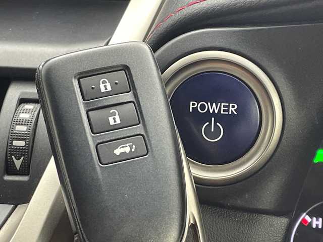 レクサス ＮＸ 300h Fスポーツ 茨城県 2018(平30)年 4.2万km ホワイトノーヴァガラスフレーク 純正10.3型ナビ/Bluetooth/フルセグ/CD/DVD/AM/FM/パノラミックビューモニター/サンルーフ/衝突軽減ブレーキ/レーダークルーズコントロール/ブラインドスポットモニター/ETC2.0/前後コーナーセンサー/パワーシート(D/N席)/シートヒーター/エアシート/パワーバックドア/LEDヘッドライト/LEDフォグライト