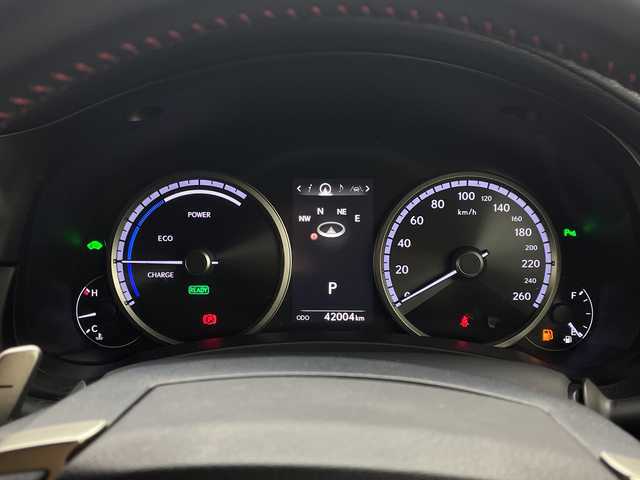 レクサス ＮＸ 300h Fスポーツ 茨城県 2018(平30)年 4.2万km ホワイトノーヴァガラスフレーク 純正10.3型ナビ/Bluetooth/フルセグ/CD/DVD/AM/FM/パノラミックビューモニター/サンルーフ/衝突軽減ブレーキ/レーダークルーズコントロール/ブラインドスポットモニター/ETC2.0/前後コーナーセンサー/パワーシート(D/N席)/シートヒーター/エアシート/パワーバックドア/LEDヘッドライト/LEDフォグライト