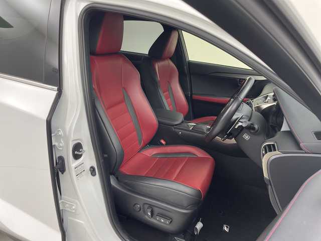 レクサス ＮＸ 300h Fスポーツ 茨城県 2018(平30)年 4.2万km ホワイトノーヴァガラスフレーク 純正10.3型ナビ/Bluetooth/フルセグ/CD/DVD/AM/FM/パノラミックビューモニター/サンルーフ/衝突軽減ブレーキ/レーダークルーズコントロール/ブラインドスポットモニター/ETC2.0/前後コーナーセンサー/パワーシート(D/N席)/シートヒーター/エアシート/パワーバックドア/LEDヘッドライト/LEDフォグライト