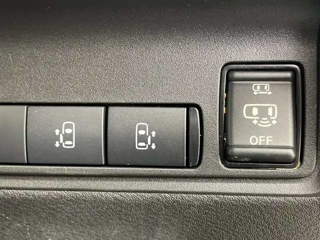 日産 セレナ e－パワー ハイウェイスター V 群馬県 2024(令6)年 3.2万km プリズムホワイト 純正１２．３型ナビ　純正１１型後席モニター　全周囲カメラ　アダプティブクルーズコントロール　レーンキープアシスト　衝突被害軽減ブレーキ　オートマチックハイビーム　両側パワースライドドア　ＥＴＣ　禁煙車