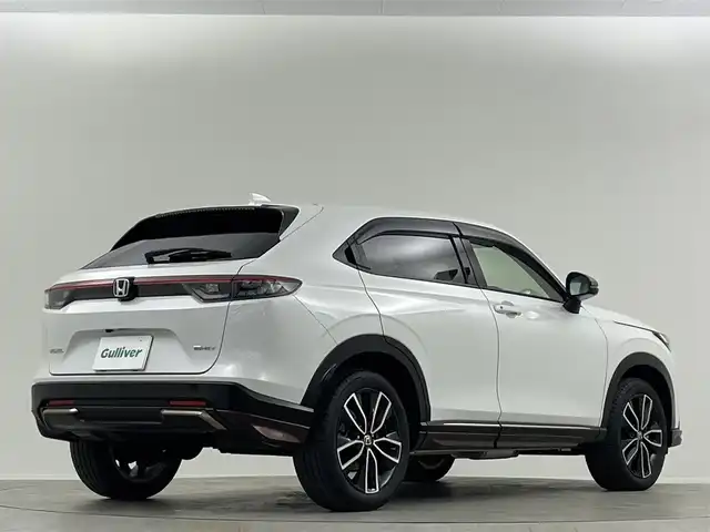 ホンダ ヴェゼル ハイブリッド e:HEV Z 埼玉県 2023(令5)年 1.9万km プラチナホワイトパール 純正ナビ　シートヒーター　バックカメラ　ＢＳＭ　ＥＴＣ　前後ドライブレコーダー　LEDヘッドライト　フルセグTV　MTモード付AT　寒冷地仕様　追加クルコン　ダウンヒルアシストコントロール　