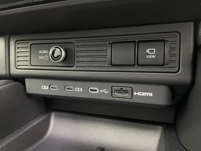 トヨタ ランドクルーザー ２５０ VX 宮城県 2025(令7)年 0.2万km プラチナホワイトパールマイカ サンルーフ/４WD/ワンオーナー/モデリスタパッケージ/モデリスタシグネチャーイルミブレード/丸目ヘッドランプ（各目積み込み）/純正ディスプレイオーディオ/（フルセグＴＶ・Bluetooth・USB）/パノラミックビューモニター/デジタルインナーミラー/セーフティセンス/・プリクラッシュセーフティ/・レーンディパーチャーアラート/・オートマチックハイビーム/・ドライバー異常時対応システム/・プロアクティブドライビングアシスト/・発進遅れ告知機能/・レーントレーシングアシスト/・レーダークルーズコントロール/・ロードサインアシスト/パワーバックドア/ブラインドスポットモニター/LEDヘッドライト/スマートキー/ビルトインETC2.0/D席パワーシート/黒レザーシート/前席シートヒーター/前席エアシート/リアクロストラフィックアラート/リアカメラディテクション/安心降車アシスト/車両接近サポート/横滑り防止機能/保証書/スペアキー